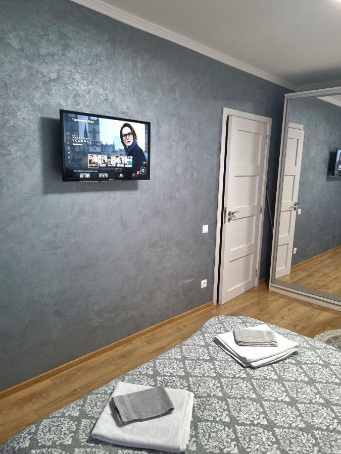 Lily Central Apartment With Free Parking Targu Mures Ngoại thất bức ảnh